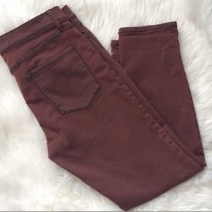 FREE PEOPLE ROLLER CROP MAROON 26